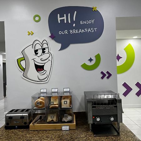 Developer Inn & Suites Airport Jax, A Baymont By Wyndham Джаксънвил Екстериор снимка