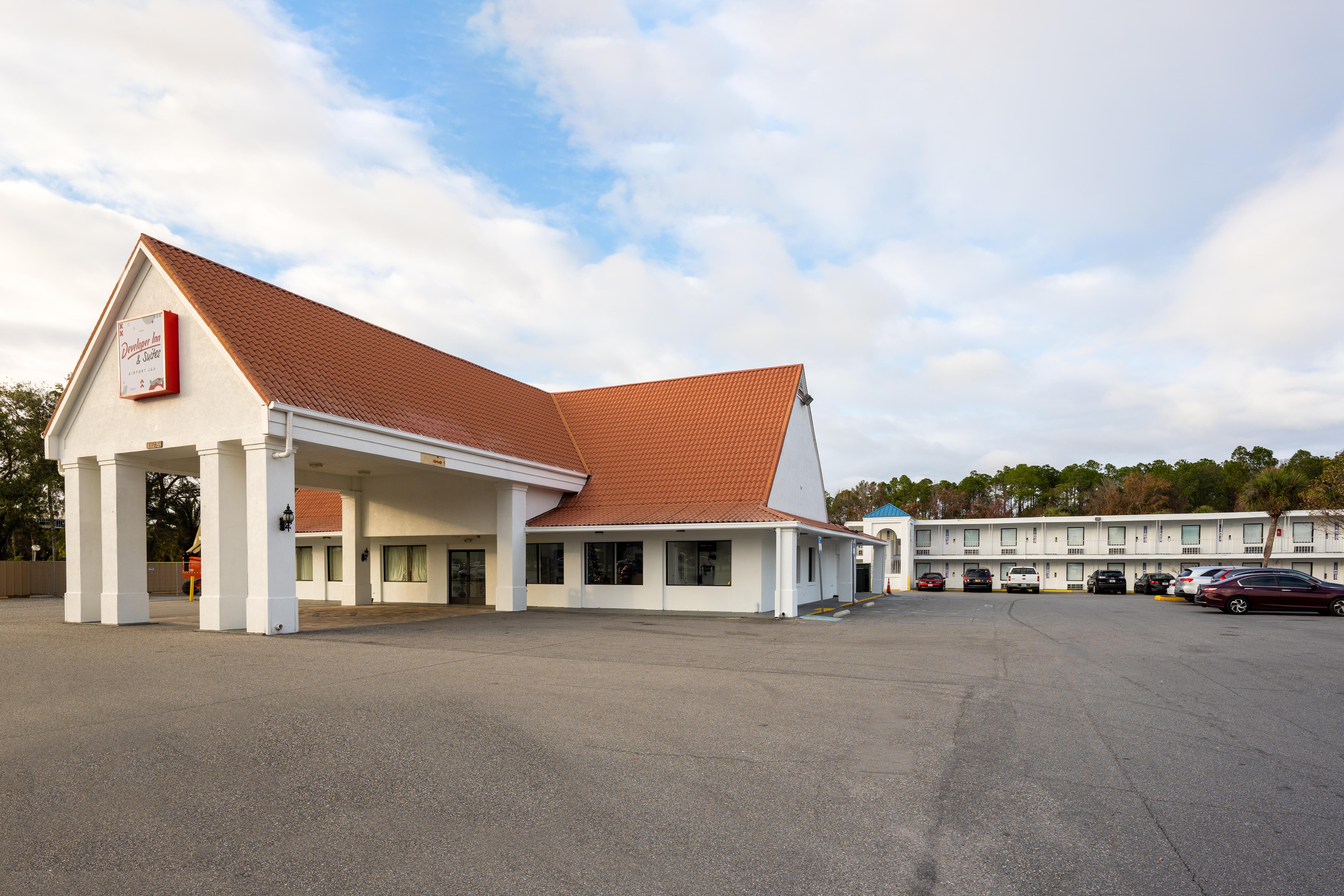 Developer Inn & Suites Airport Jax, A Baymont By Wyndham Джаксънвил Екстериор снимка
