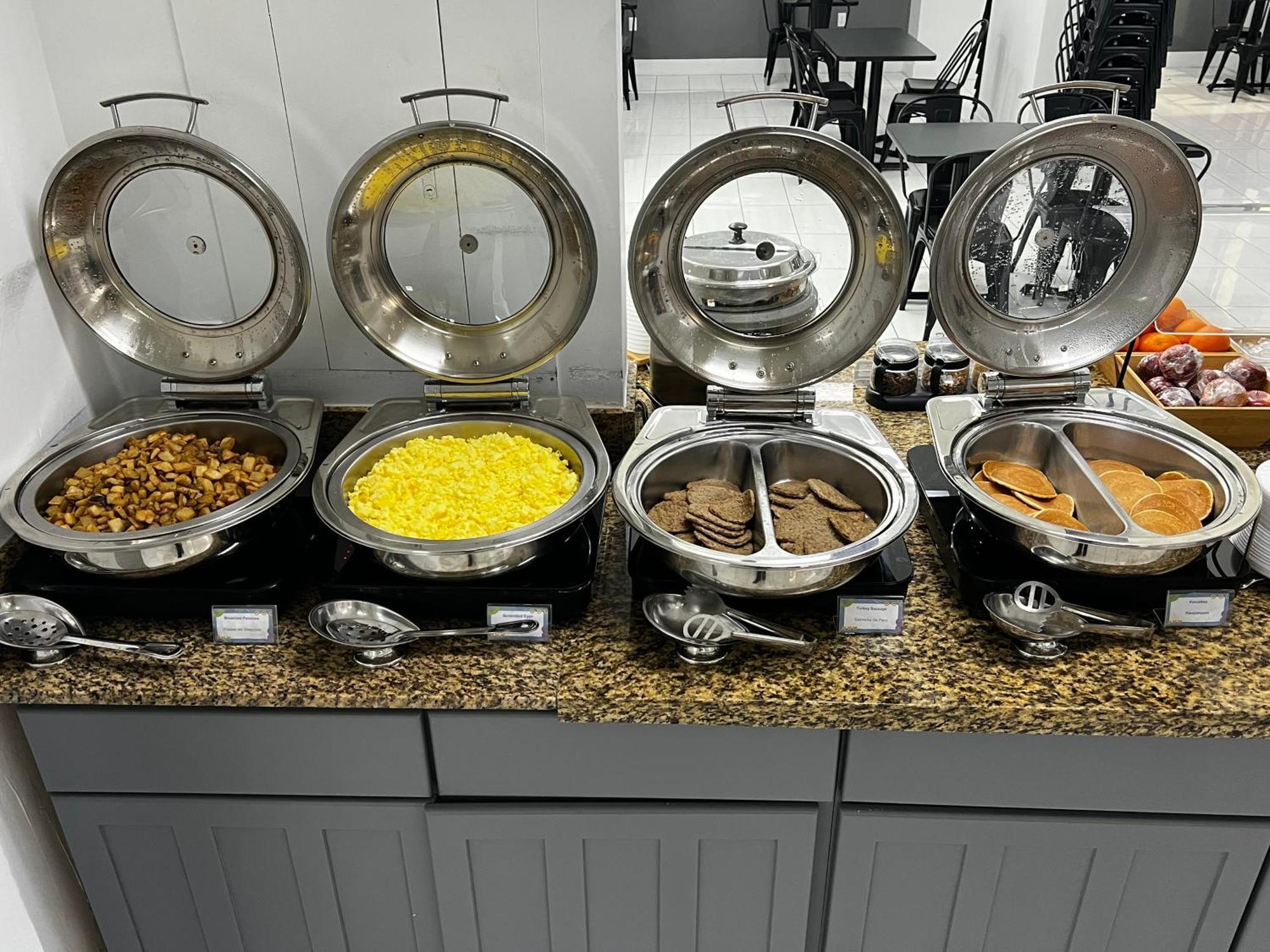 Developer Inn & Suites Airport Jax, A Baymont By Wyndham Джаксънвил Екстериор снимка