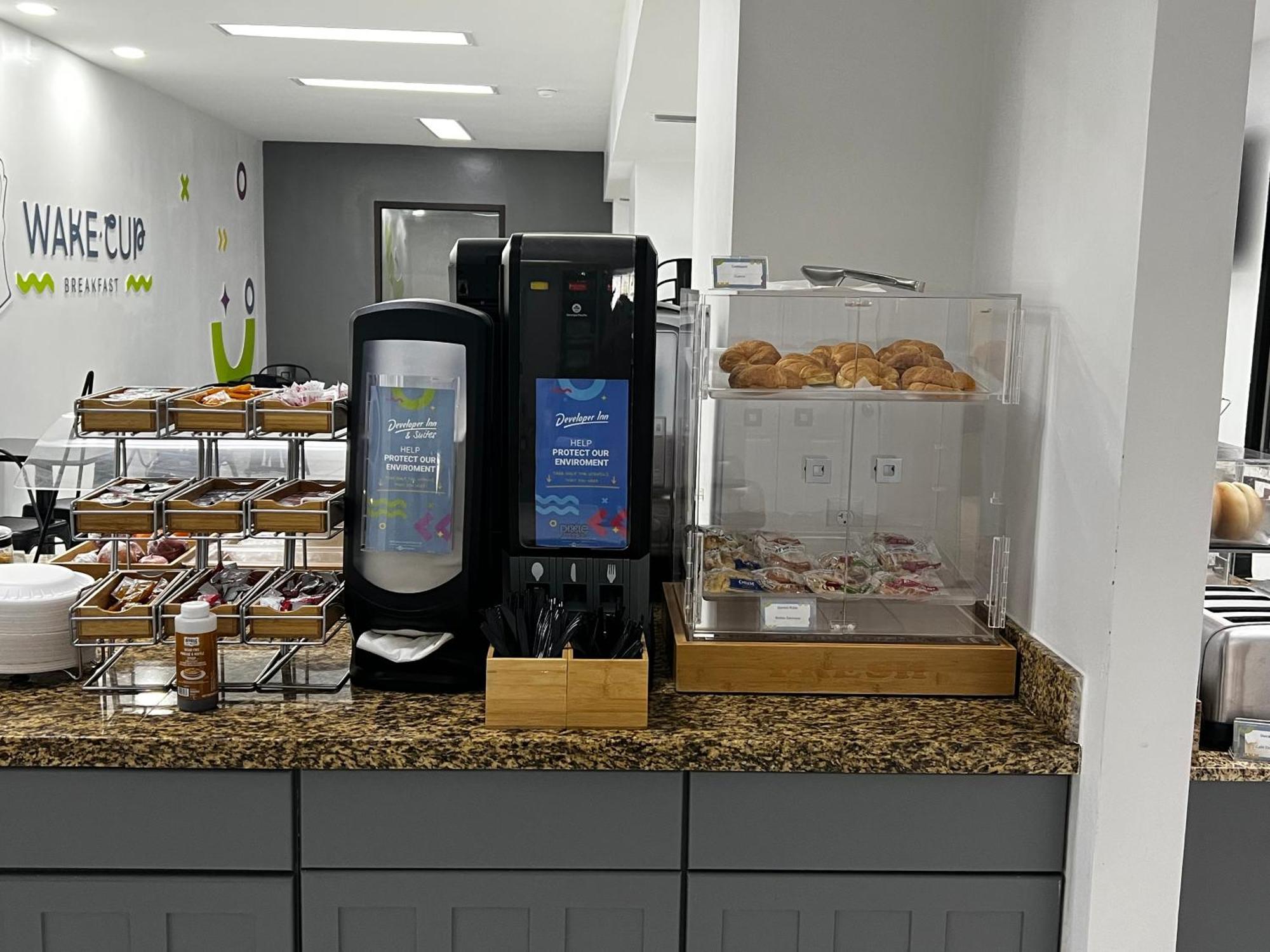 Developer Inn & Suites Airport Jax, A Baymont By Wyndham Джаксънвил Екстериор снимка